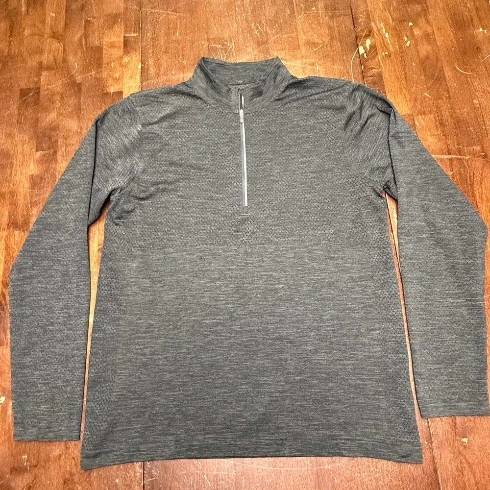 Lululemon Metal Vent Tech Half-Zip Men's Charcoal Size Large Long Sleeve Shirt